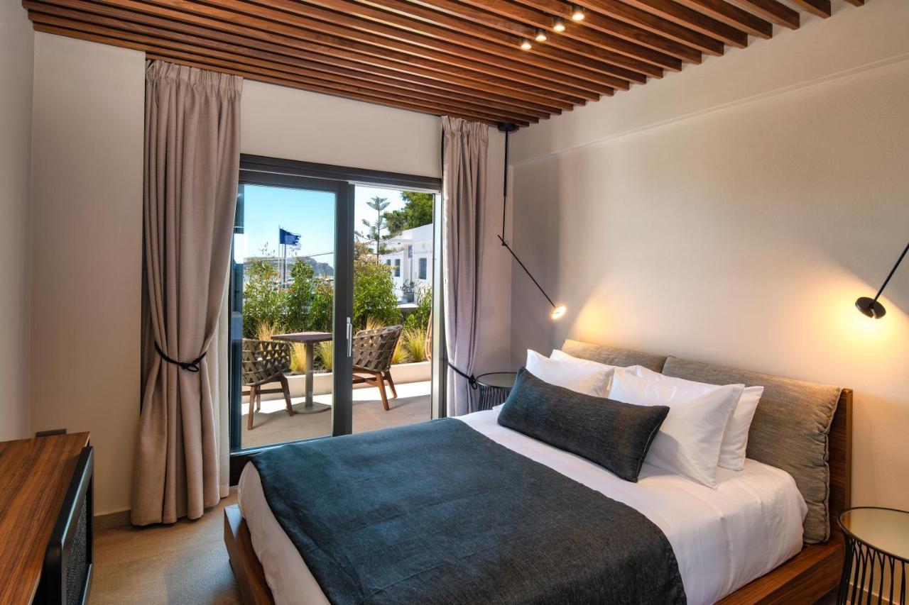Uma Ray Suites Fira  Esterno foto