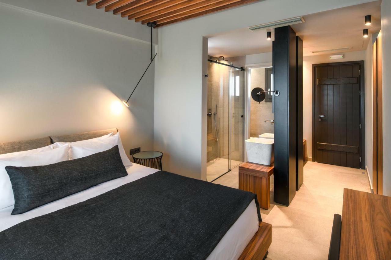 Uma Ray Suites Fira  Esterno foto