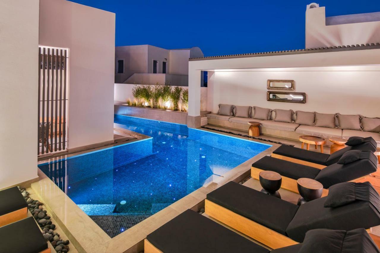 Uma Ray Suites Fira  Esterno foto