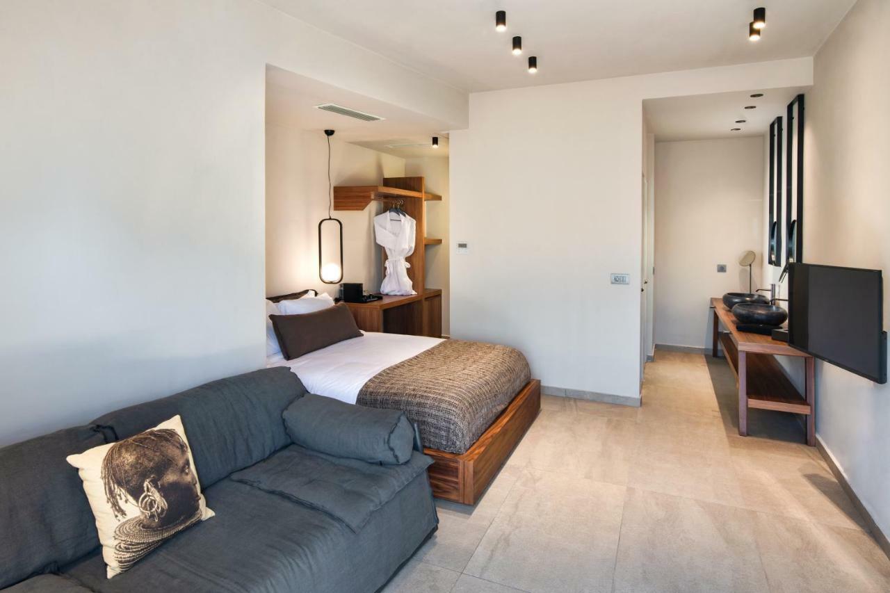 Uma Ray Suites Fira  Esterno foto