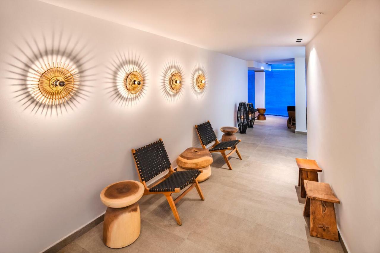 Uma Ray Suites Fira  Esterno foto